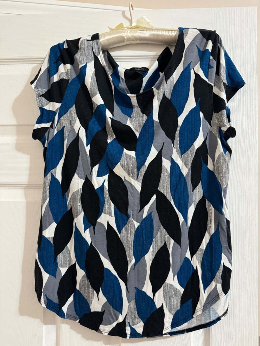 Alfani Blue, Black & Gray Leaf-Pattern Short Sleeve Tee